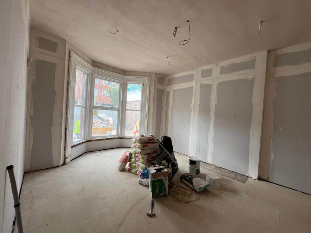 interior Grove Road in Sutton, Horizon Group